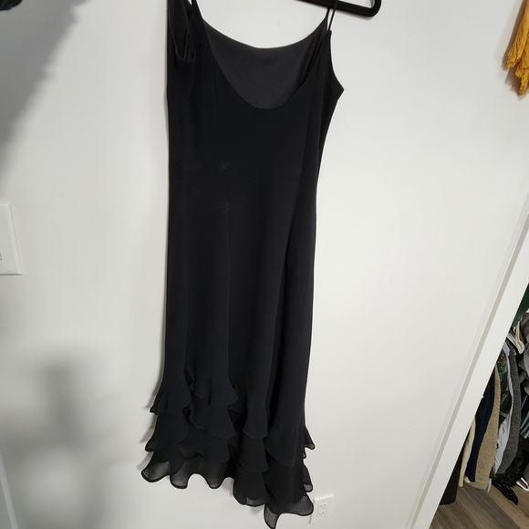 Asymmetrical Black Ruffle Dress - Picture 2 of 6